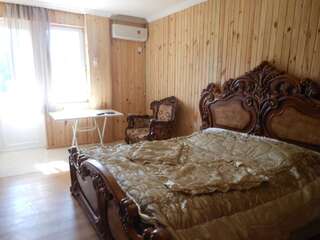 Гостевой дом Guest House Mari Уреки Номер Делюкс с кроватью размера «king-size»-1